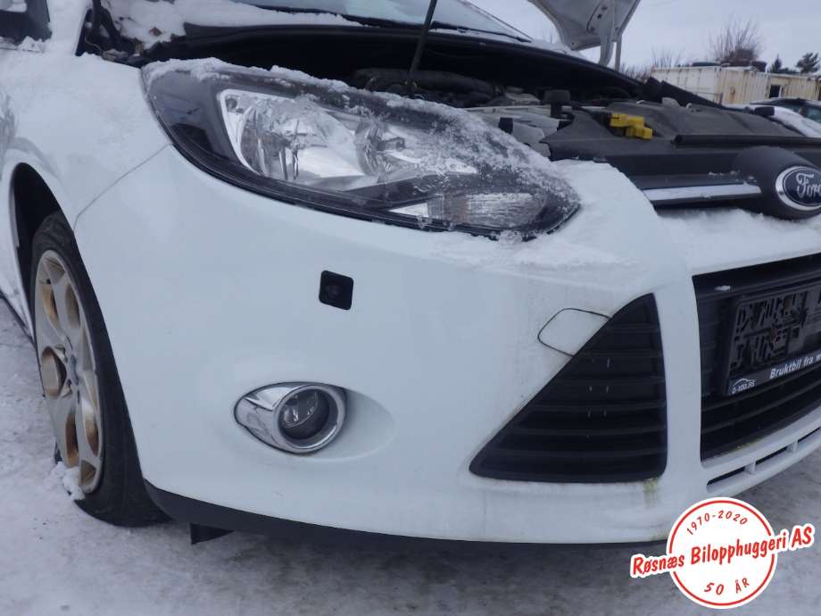 Støtfanger foran til Ford Focus 2011-2014 (Type III, Fase 1)  (FORD|BM51-17757-AFXWAA|)