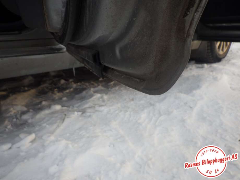 Dør høyre bak til Toyota Avensis 2009-2015 (Type III, Fase 1)  (TOYOTA|6700305160|)