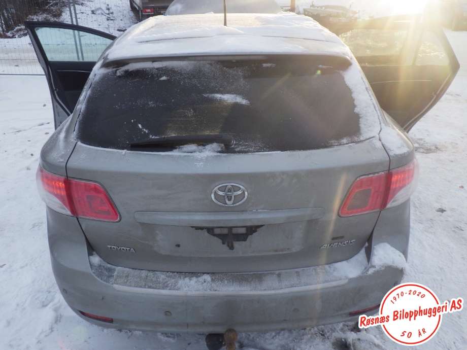 Bakluke til Toyota Avensis, 2009-2015 (Type III, Fase 1)  (TOYOTA|6700505100)