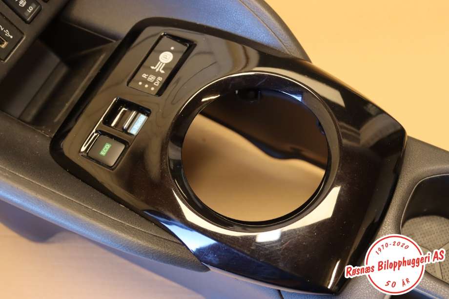 Innredning, Konsoll til Nissan Leaf 2018-->> (Type II)  (NISSAN|)