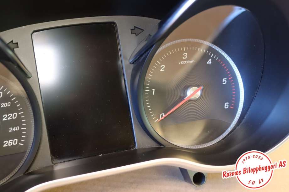 Instrumentpanel til Mercedes X-Klasse 2017-2020  (MERCEDES||A4709006802)