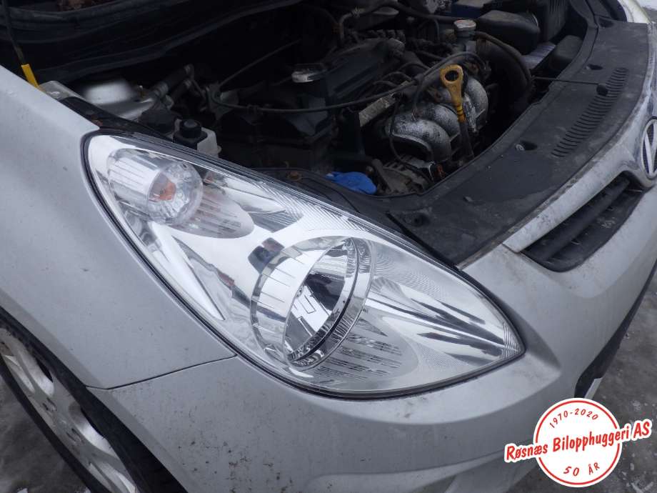Frontlykt høyre halogen til Hyundai i20 2009-2014 (Type I)  (HYUNDAI|92102 1J010|)