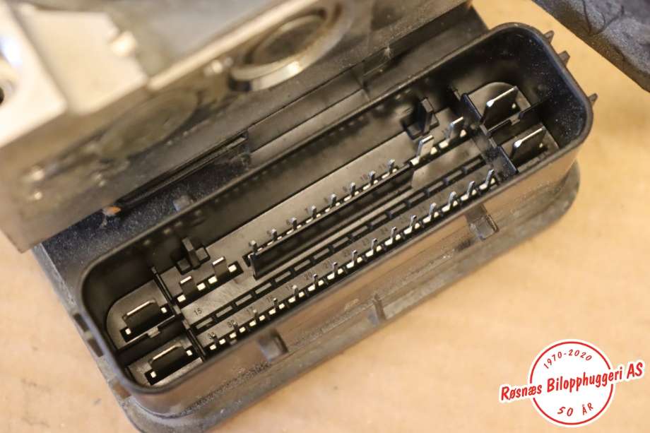 ABS sentral til Ford Transit Connect 2013-2018 Type II, Fase 1  (FORD||GV61-2C405-AD)
