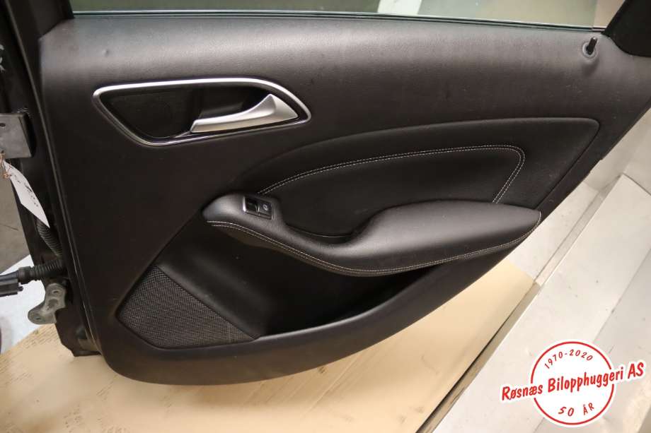 Dør høyre bak til Mercedes B-Klasse 2011-2018 (W246) (W246) (MERCEDES|A 246 730 02 05|)