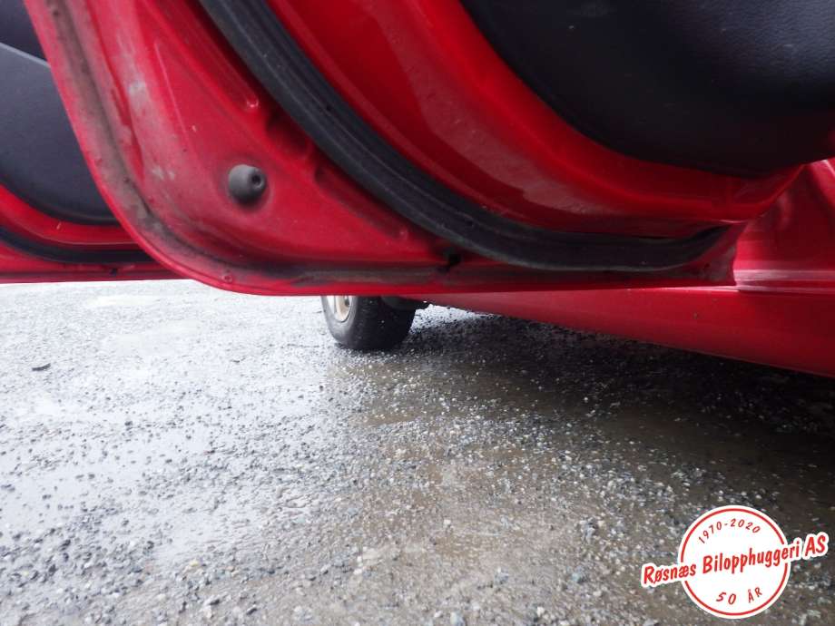 Dør venstre bak til Kia Rio 2011-2017 Type III  (KIA|77003 1W210|)