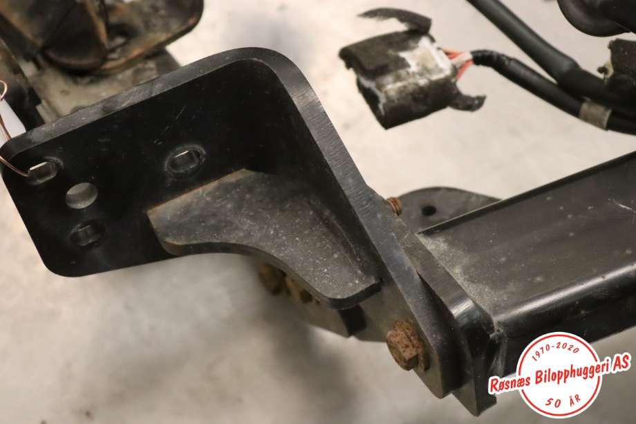 Hengerfeste til Toyota RAV4 2016-2019 (Type IV, Fase 2)  (TOYOTA|)