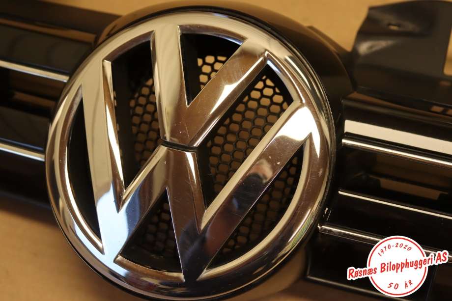 Grill til VW Golf VI 2008-2012  (VOLKSWAGEN||5K0853653)
