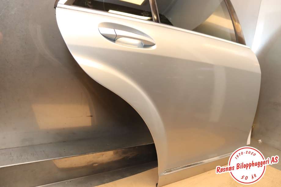 Dør høyre bak til Mercedes S-Klasse 2005-2013 (W221) (W221) (MERCEDES|A 221 730 04 05|)