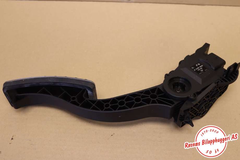 Pedal gass til Mercedes B-Klasse 2011-2018 (W246) (W246) (MERCEDES||A2463001604)