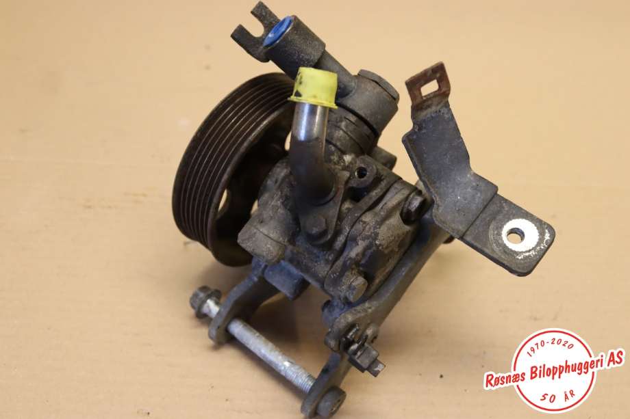 Servo pumpe mekanisk til Mercedes X-Klasse 2017-2020  (MERCEDES|A 470 460 80 00|)
