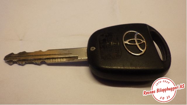 Nøkkel til Toyota Avensis 2003-2008 (Type II)  (TOYOTA|)