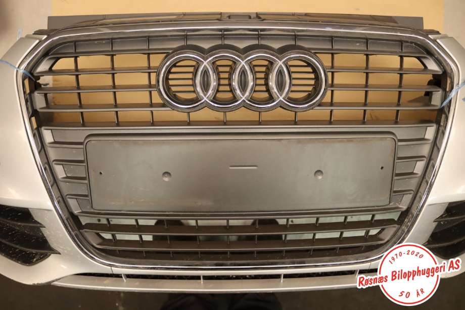 Støtfanger foran til Audi A1 2010-2014 (Type I, Fase 1)  (AUDI|8X0807066A|8X0 807 065 A|)