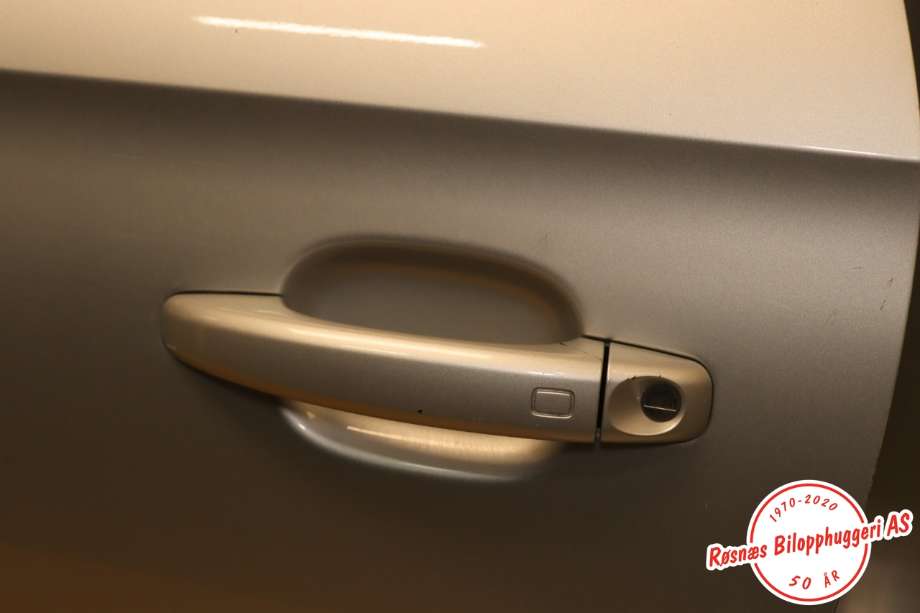 Dør venstre 2dørs til Audi A1 2010-2014 (Type I, Fase 1)  (AUDI|8X3 831 051 B|)