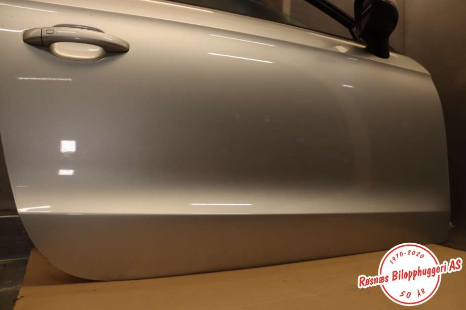 Dør høyre 2dørs til Audi A1 2010-2014 (Type I, Fase 1)  (AUDI|8X3 831 052 B|)