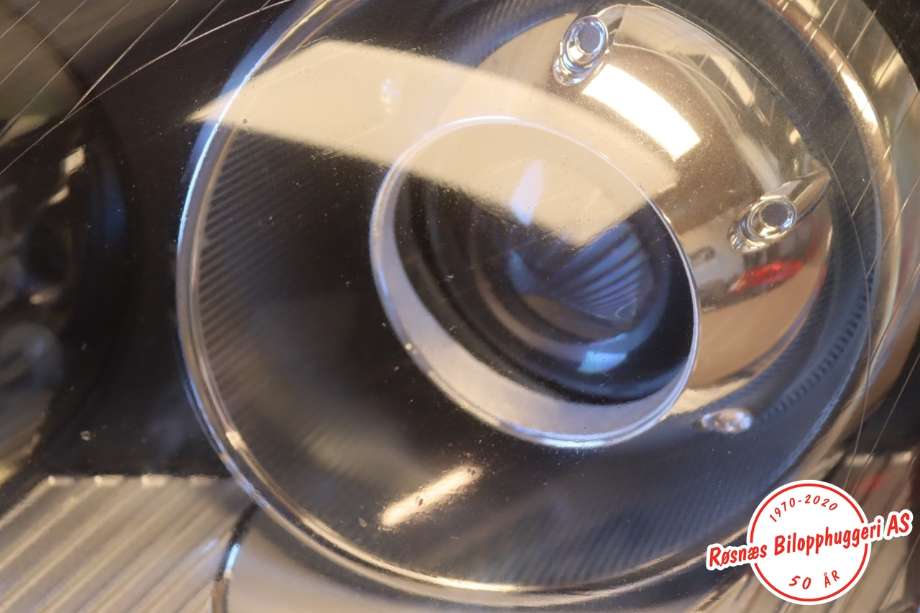 Frontlykt venstre halogen til VW Golf V, Combi 2003-2008  (VOLKSWAGEN||1K6 941 039)