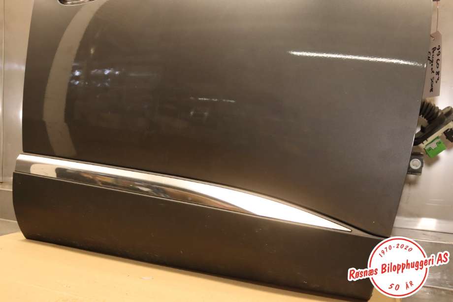 Dør høyre foran til Peugeot 5008 2017-->> (Type II)  (PEUGEOT|98 123 062 80|)
