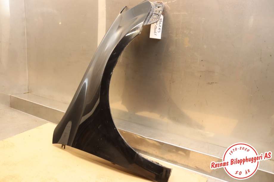 Skjerm høyre foran til VW Golf VI 2008-2012  (VOLKSWAGEN|5K6 821 022 B|)