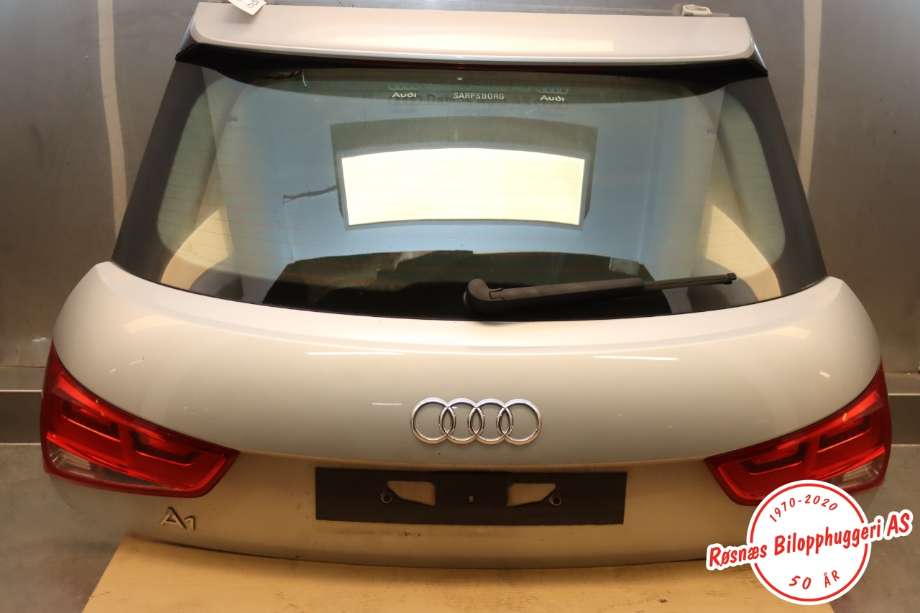 Bakluke combi til Audi A1, 2010-2014 (Type I, Fase 1)  (AUDI|8X3 827 023)