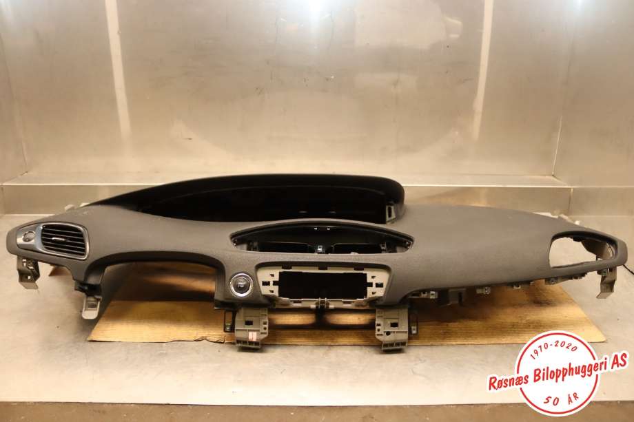 Dashbord til Renault Scenic, 2009-2016 (Type III)  (RENAULT|681008681R)