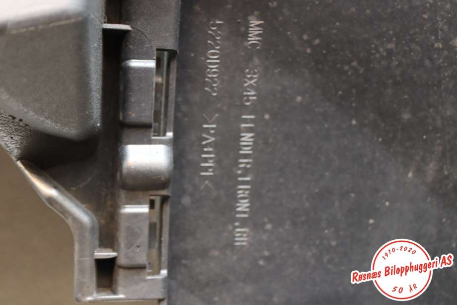 Skjerm høyre foran til Mitsubishi ASX 2010-2019  (MITSUBISHI|5220F466|)
