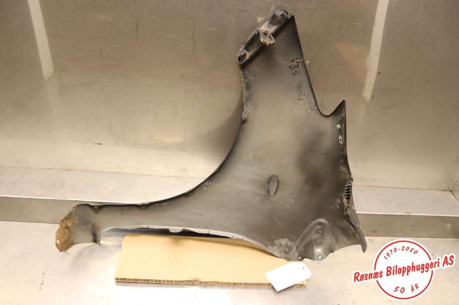 Skjerm høyre foran til Toyota Yaris 2009-2011 (Type II, Fase 2)  (TOYOTA|5381152210|)