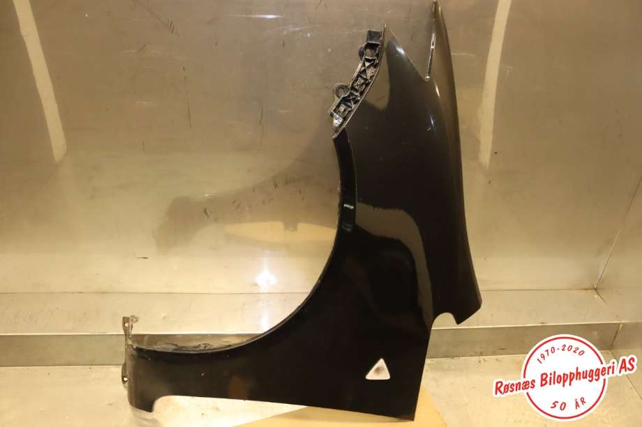 Skjerm venstre foran til Mitsubishi Colt, 2009-2013 (Type VII, Fase 2)  (MITSUBISHI|5220D221)
