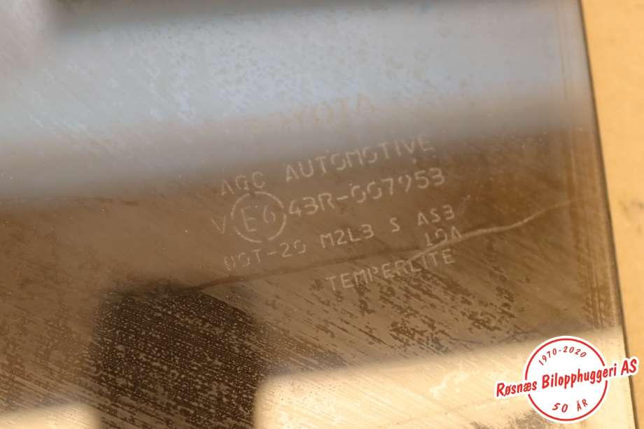 Siderute venstre bak til Toyota RAV4 2016-2019 (Type IV, Fase 2)  (TOYOTA|6811442150|)
