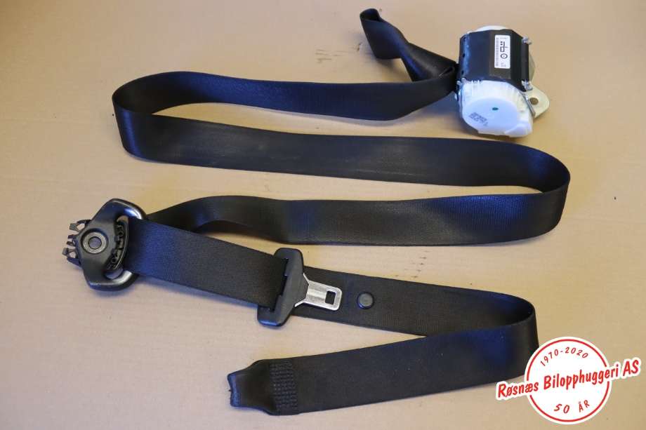 Sikkerhetsbelte foran høyre til BMW 1-Serie, 2004-2011 (E81/E82/E87/E88) (E81/E82/E87/E88) (BMW|)