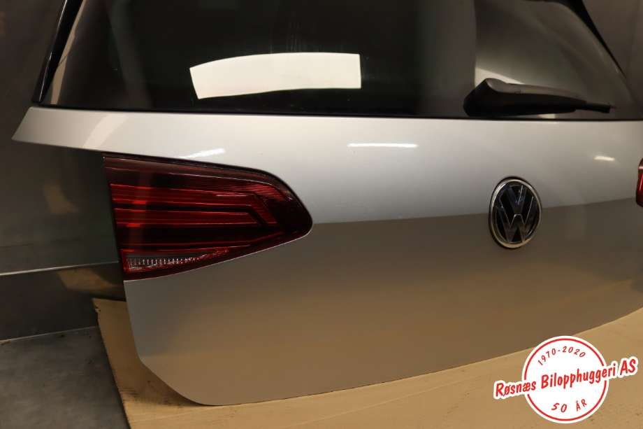 Bakluke combi til VW e-Golf 2017-2020 (Fase 2)  (VOLKSWAGEN|5G6 827 025 K|)