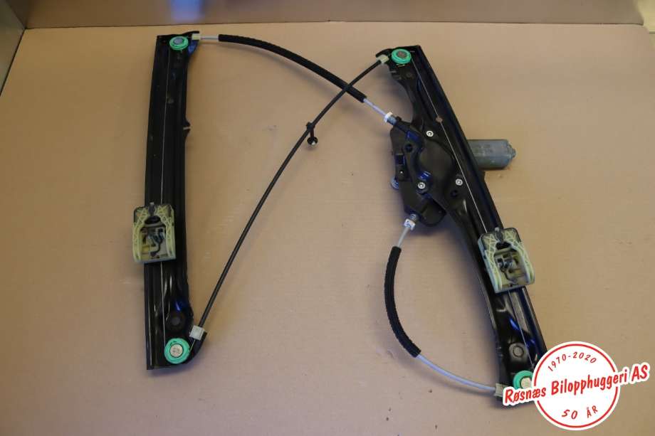 Ruteheis høyre til BMW X3 2010-2017 (F25) (F25) (BMW|51337355636|)