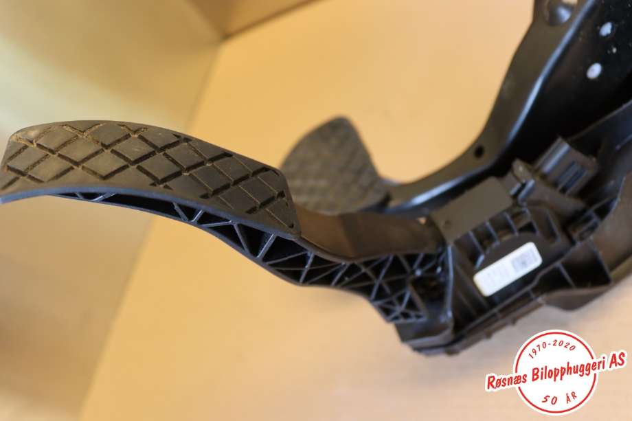 Pedal gass/brems/clutch til VW e-Golf 2017-2020 (Fase 2)  (VOLKSWAGEN|5Q1 723 143 B|)