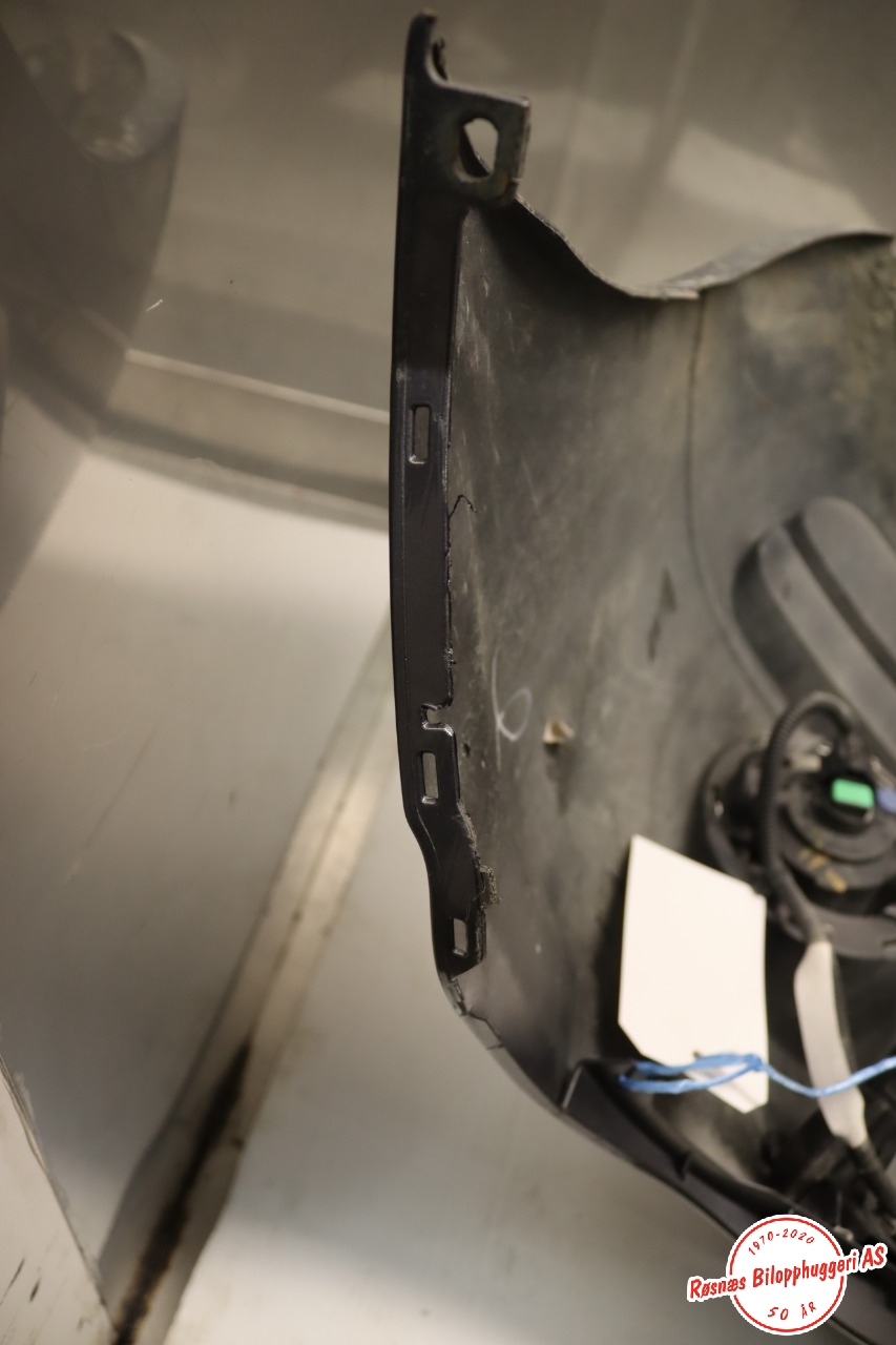 Støtfanger foran til Mitsubishi Outlander 2010-2012 (Type II, Fase 2)  (MITSUBISHI|6400C439HB|)