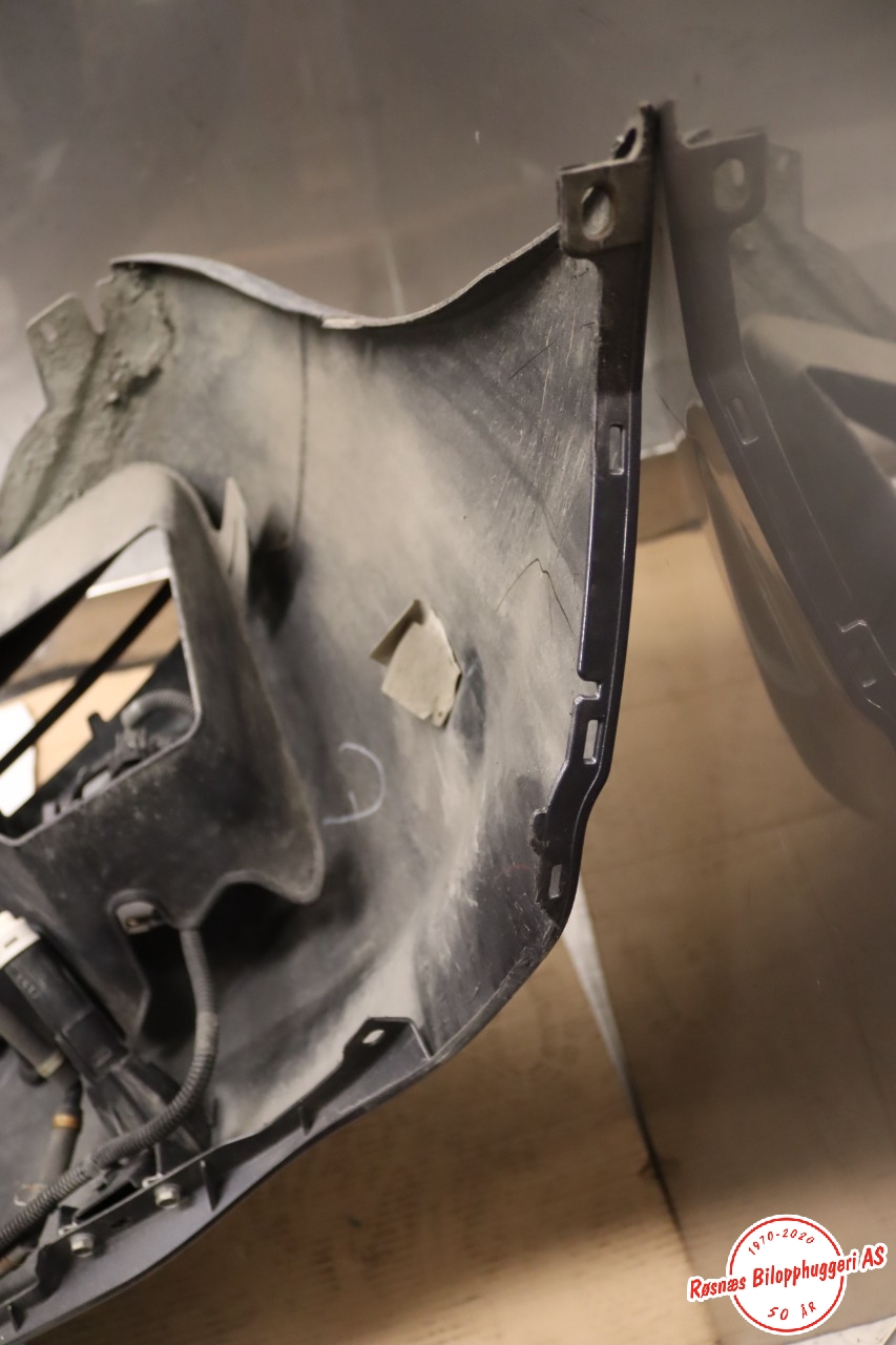Støtfanger foran til Mitsubishi Outlander 2010-2012 (Type II, Fase 2)  (MITSUBISHI|6400C439HB|)