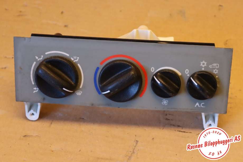 Varmeapparat betjening til Nissan Kubistar, 2004-2009 (NISSAN|2751100QAL)