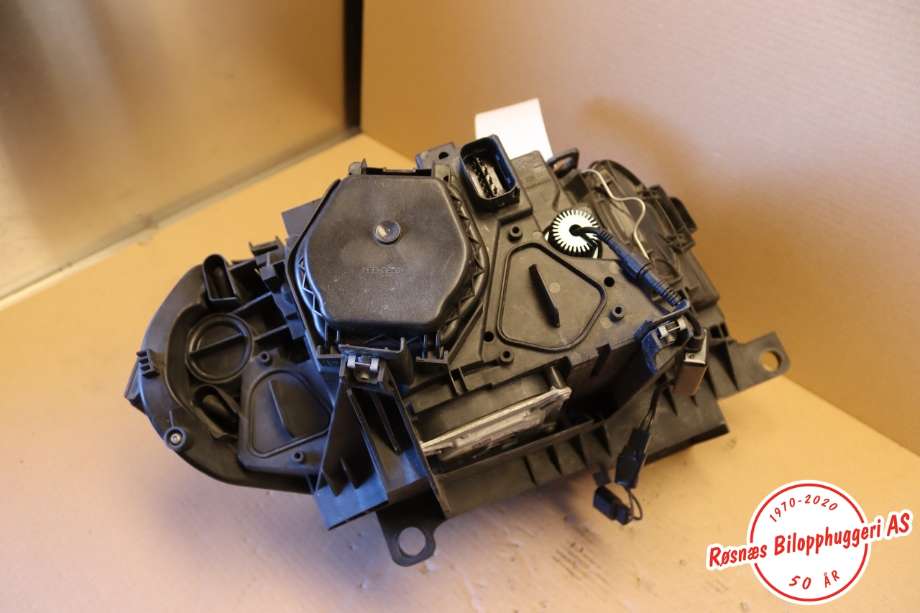 Frontlykt venstre halogen til BMW X3 2007-2010 (Fase 2) (E83) (E83) (BMW|7162191-05|)