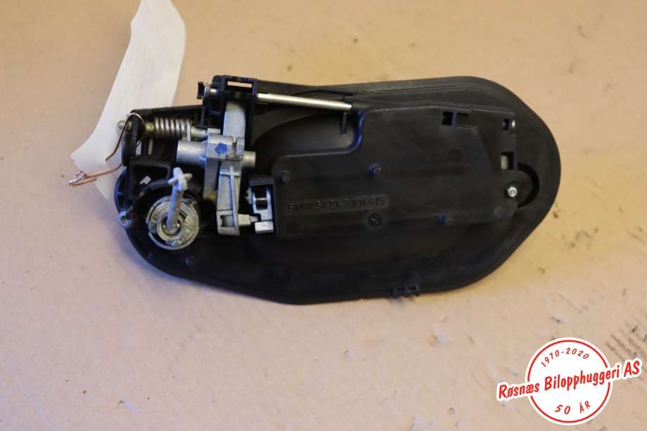 Dørhåndtak utv venstre foran til BMW X3 2007-2010 (Fase 2) (E83) (E83) (BMW|51217191615|)