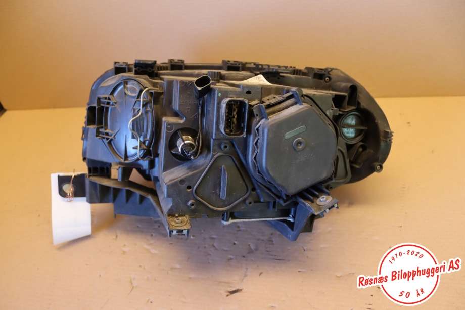 Frontlykt høyre halogen til BMW X3 2007-2010 (Fase 2) (E83) (E83) (BMW|031235272|)