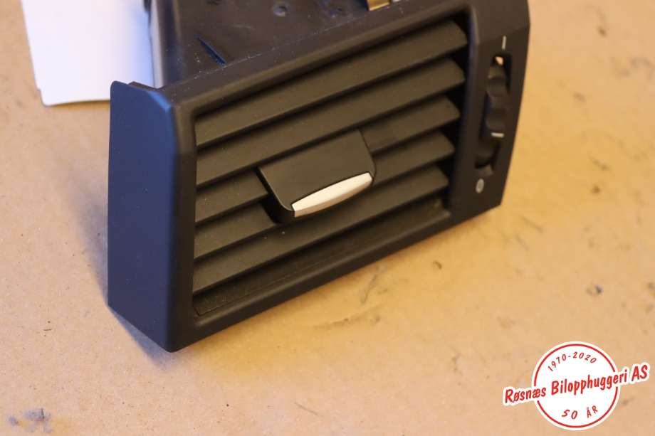 Dashbord friskluftdyse til BMW X3 2007-2010 (Fase 2) (E83) (E83) (BMW|3415973|)