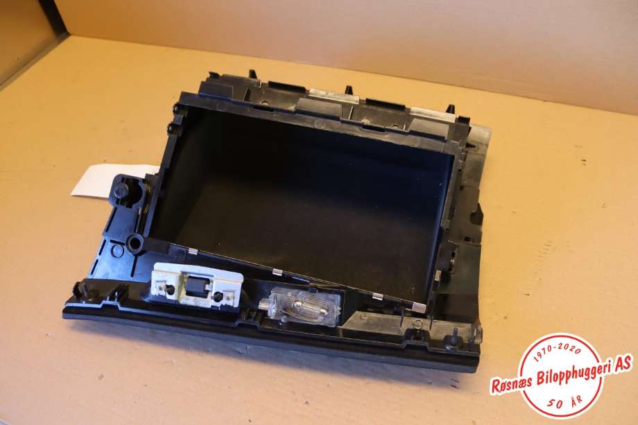 Hanskerom til BMW X3 2007-2010 (Fase 2) (E83) (E83) (BMW|51163422601|)