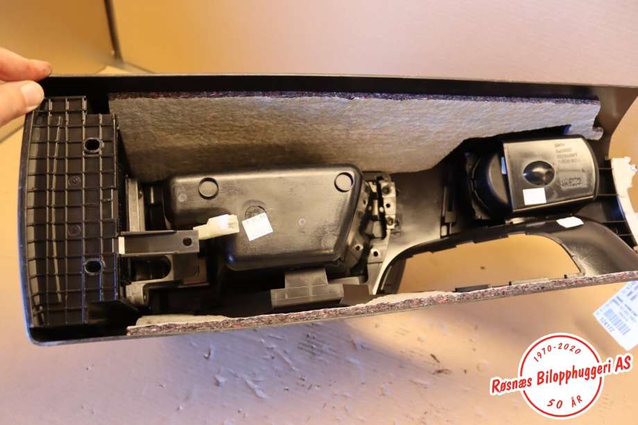 Sete armlene lokk til BMW X3 2007-2010 (Fase 2) (E83) (E83) (BMW|51 16 3 435 513|)