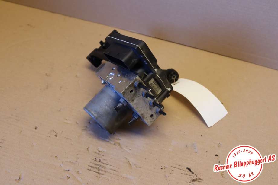 ABS sentral til BMW X3 2007-2010 (Fase 2) (E83) (E83) (BMW|34513421416-01|)