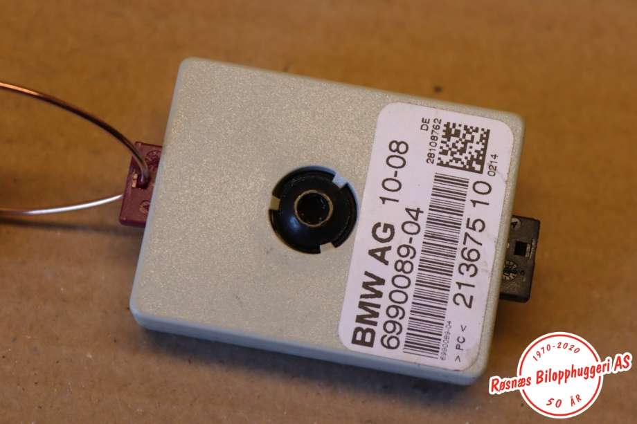 Antenne forsterker til BMW X3 2007-2010 (Fase 2) (E83) (E83) (BMW|699008904|)