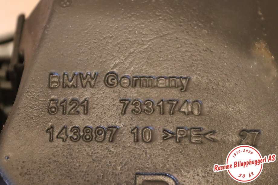 Låsekasse høyre til BMW X3 2010-2017 (F25) (F25) (BMW|51 21 7 202 148|)