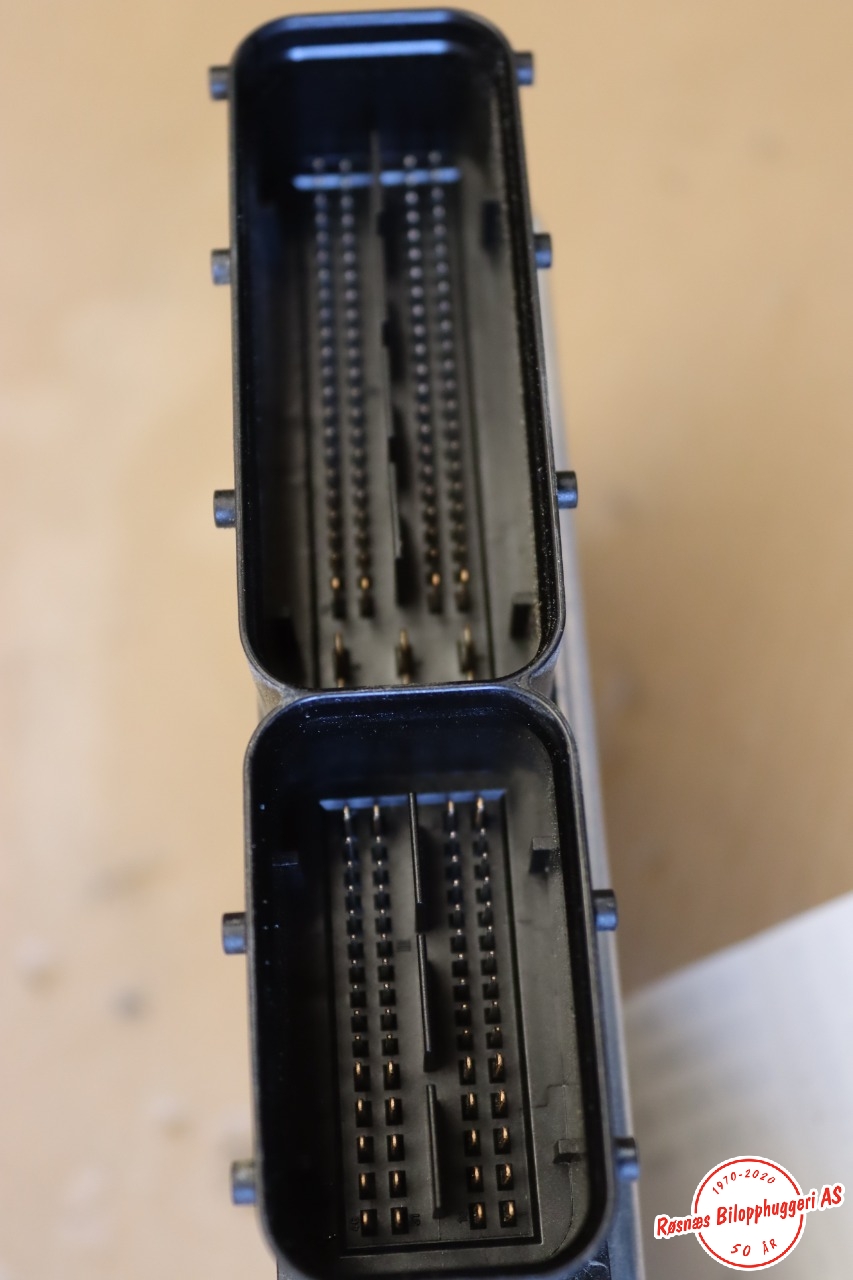 Styreenhet motor til Audi A3 2016-2020 (Type III, Fase 2)  (AUDI|04E 907 309 F|)