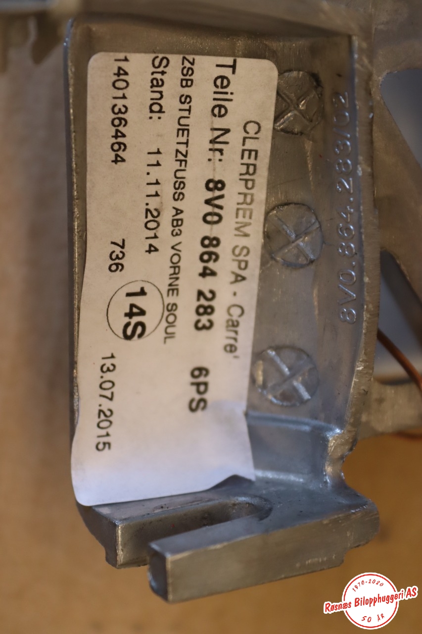 Sete armlene lokk til Audi A3 2016-2020 (Type III, Fase 2) (AUDI|8V0864283|)