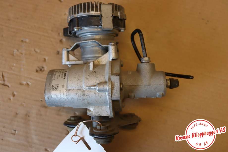 Bremsefordeler til Audi A3, 2016-2020 (Type III, Fase 2) (AUDI|5QE614307D)