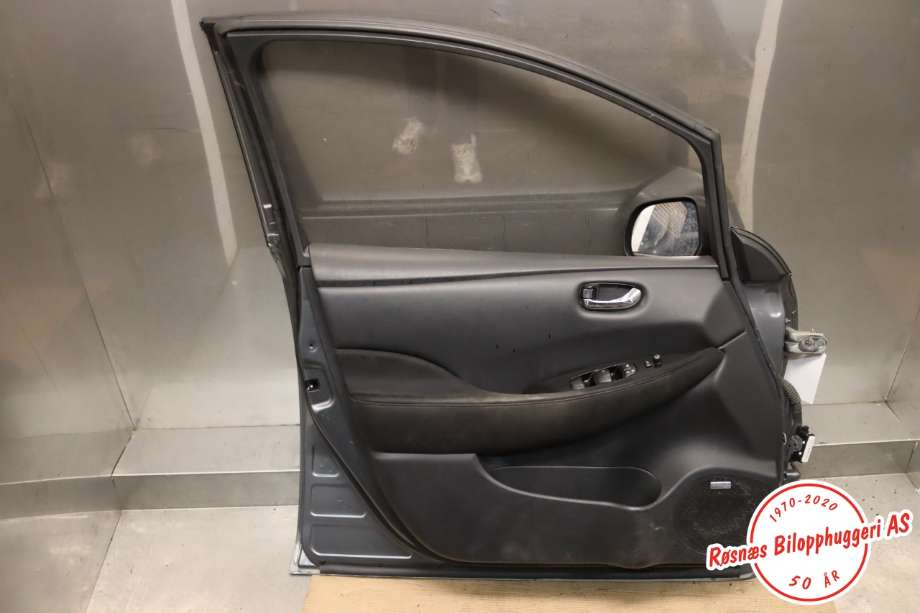 Dør venstre foran til Nissan Leaf 2011-2017 (Type I)  (NISSAN|HMA0A3NAMA|)