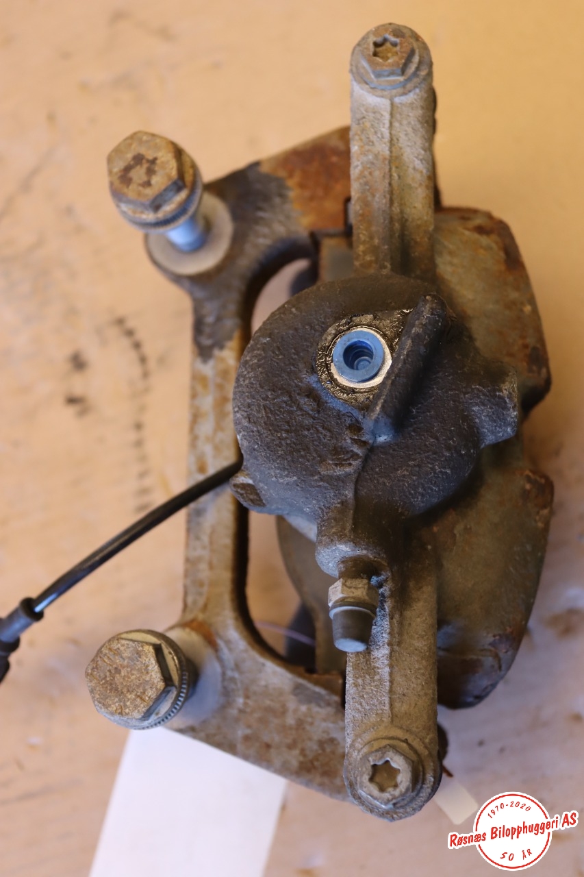 Bremsecaliper høyre foran til Audi A3 2016-2020 (Type III, Fase 2)  (AUDI|8V0 615 124 A|)