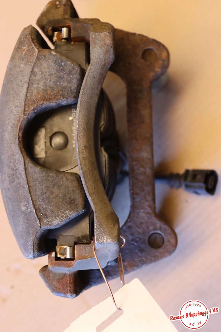 Bremsecaliper høyre foran til Audi A3 2016-2020 (Type III, Fase 2)  (AUDI|8V0 615 124 A|)