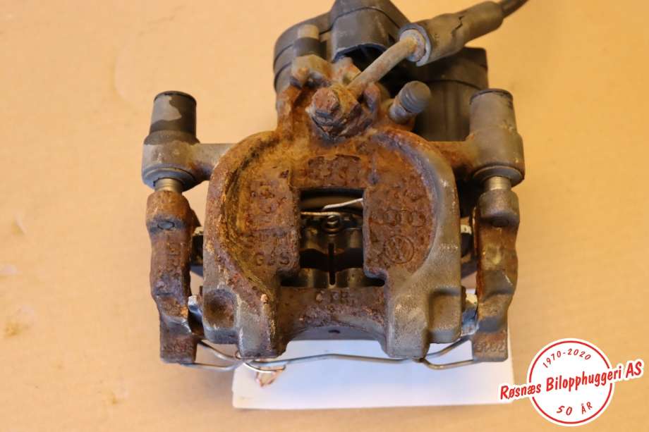 Bremsecaliper venstre bak til Audi A3 2016-2020 (Type III, Fase 2)  (AUDI|5Q0 615 405|)